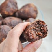 Healthy Date Walnut Cacao Bites