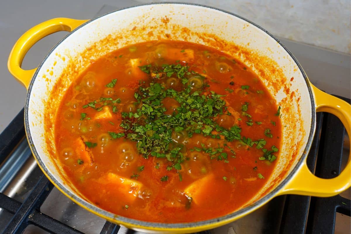 Add cilantro, kasoori methi, and garam masala.